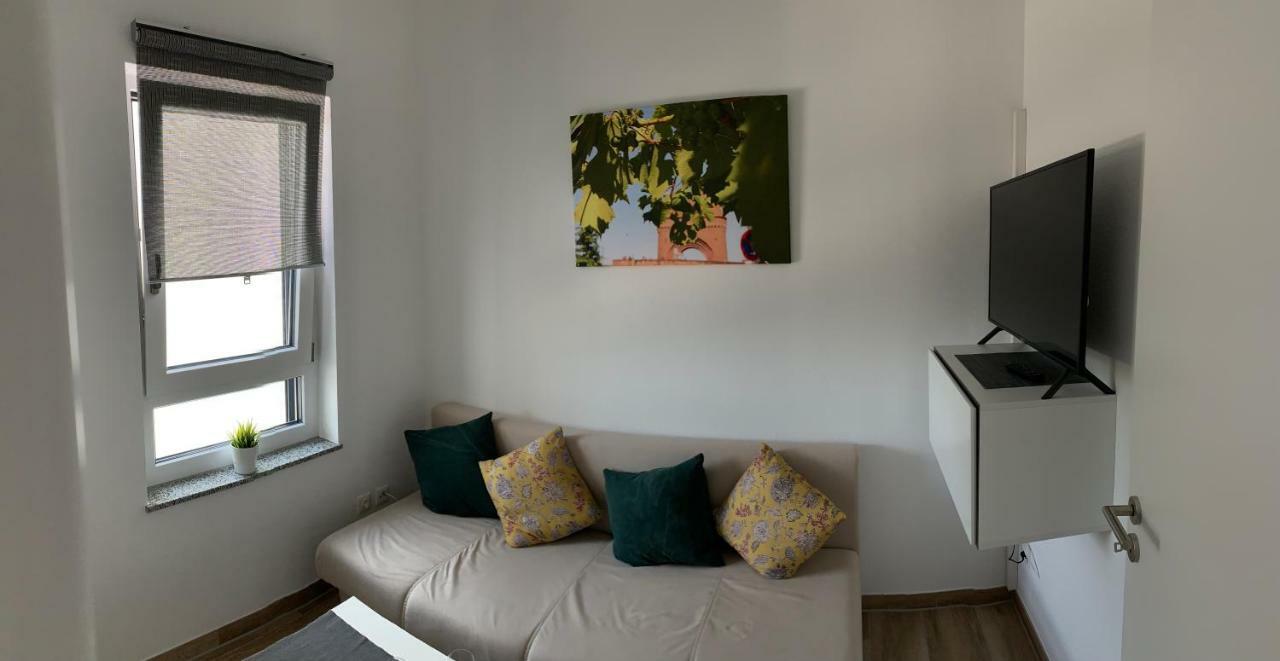 Ferienwohnung Main Boarding House Miltenberg Zimmer foto